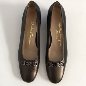 Salvatore Ferragamo brown chain heel pumps size 6